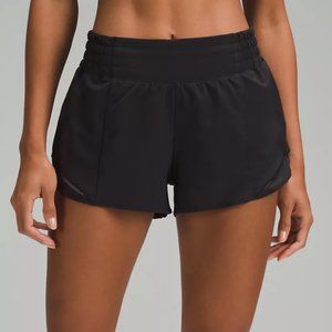Lululemon Hotty Hot Low-Rise Lined Short 2.5"